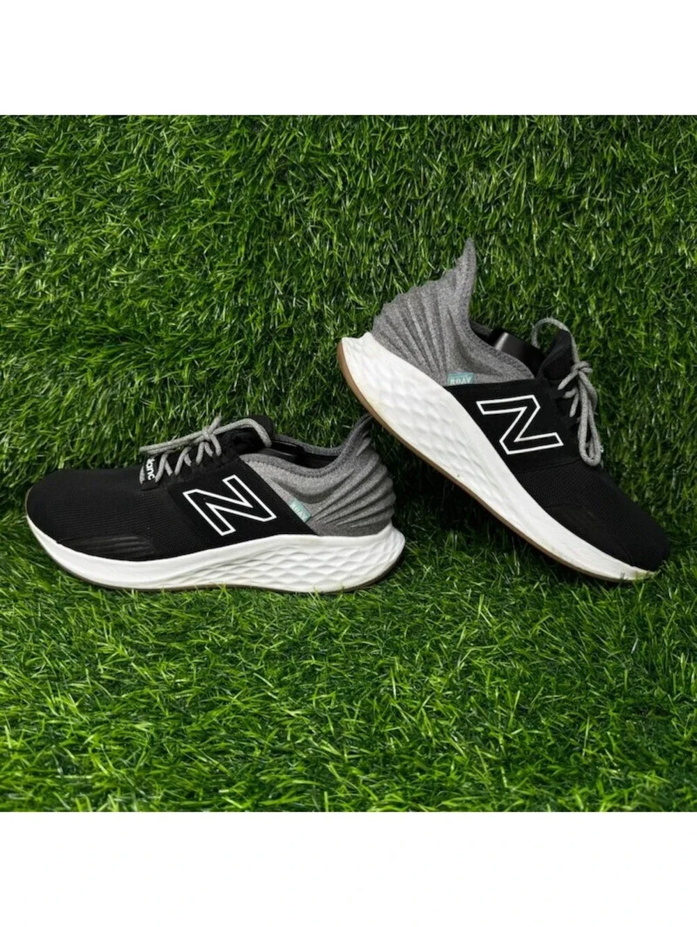 New Balance Fresh Foam Roav Tee Shirt WROAVTK Women's 11.5 Black Gray 2252